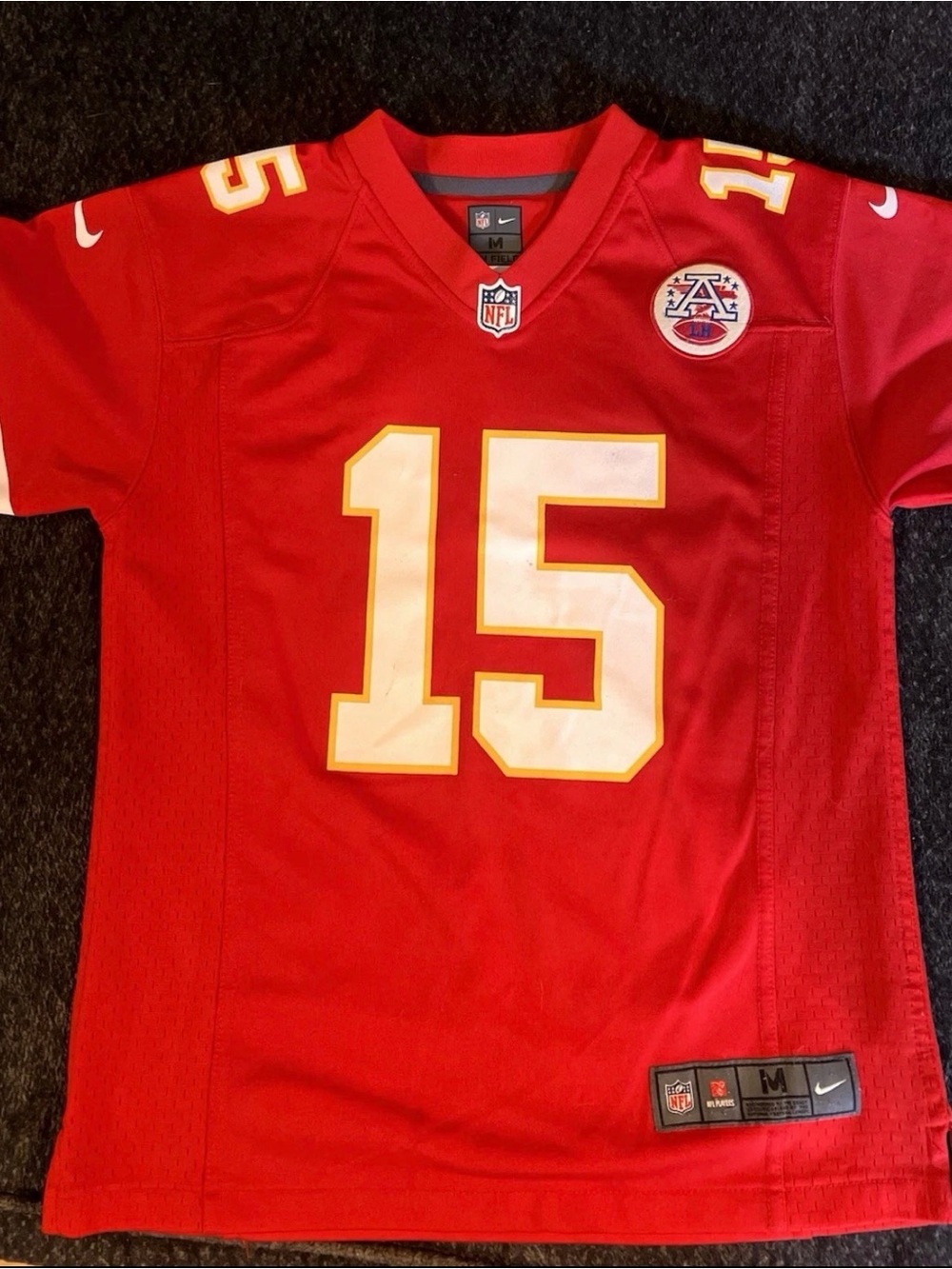 Nike NFL Kansas City Chiefs Patrick Mahomes #15 On-Field Jersey Red Size M youth